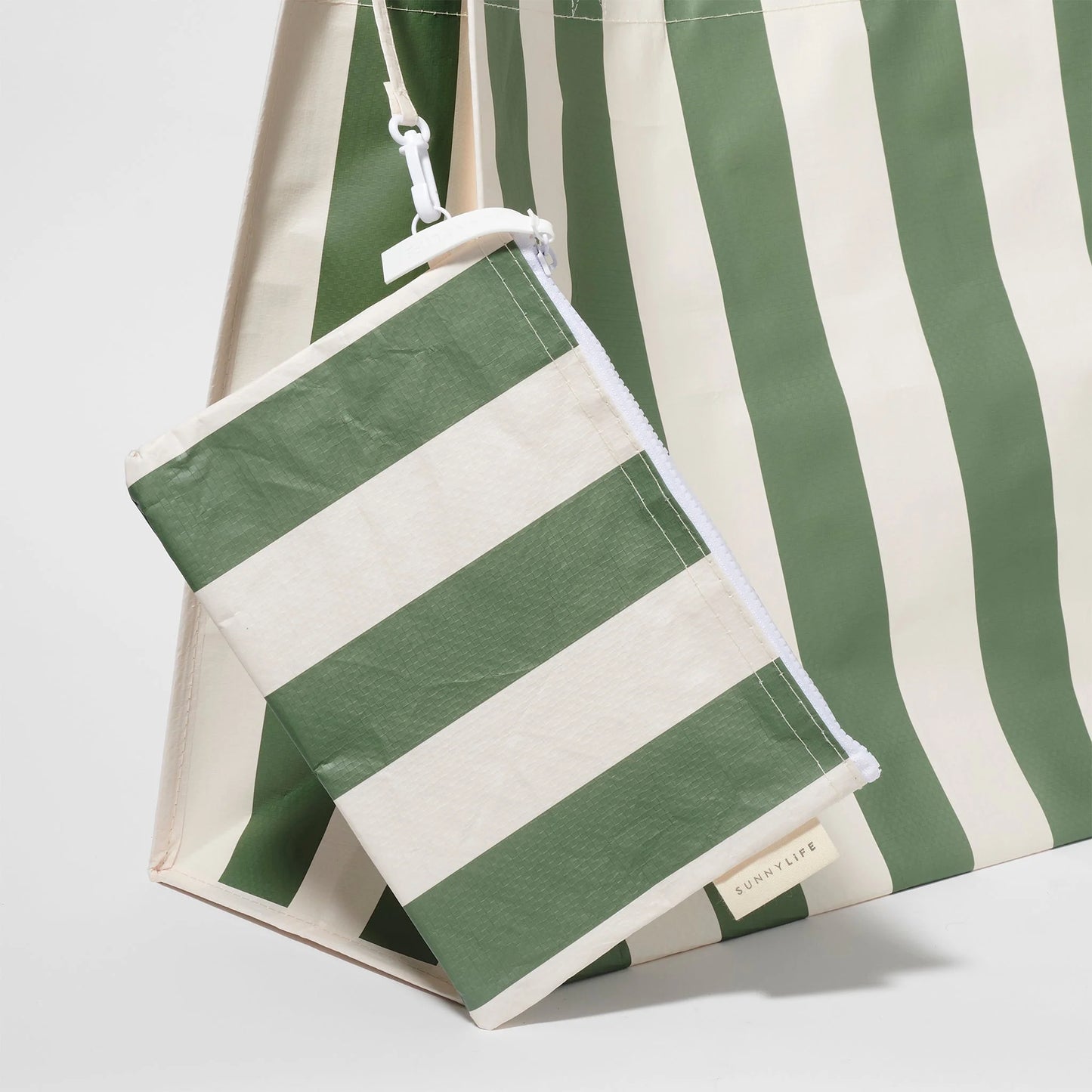SUNNYLiFE Carryall Beach Bag The Vacay Olive Stripe
