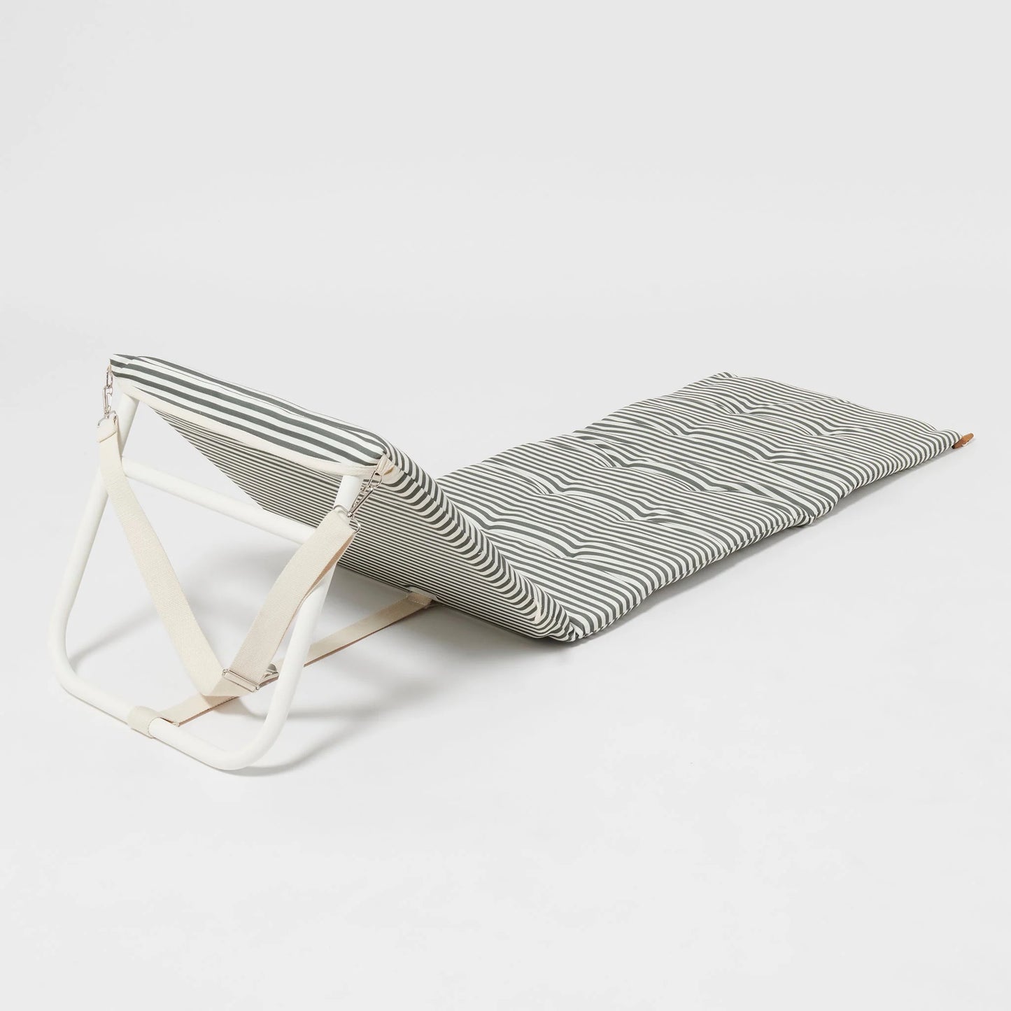 SUNNYLiFE Reclining Beach Chair The Vacay Olive