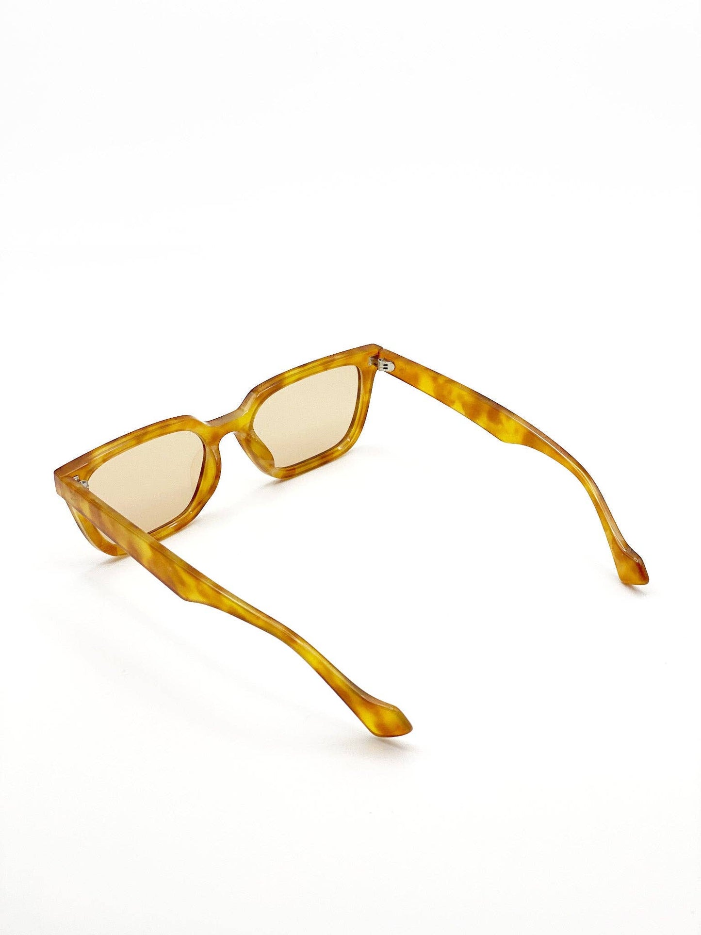 L&S Kitty Rectangular Sunglasses in Vintage Tort