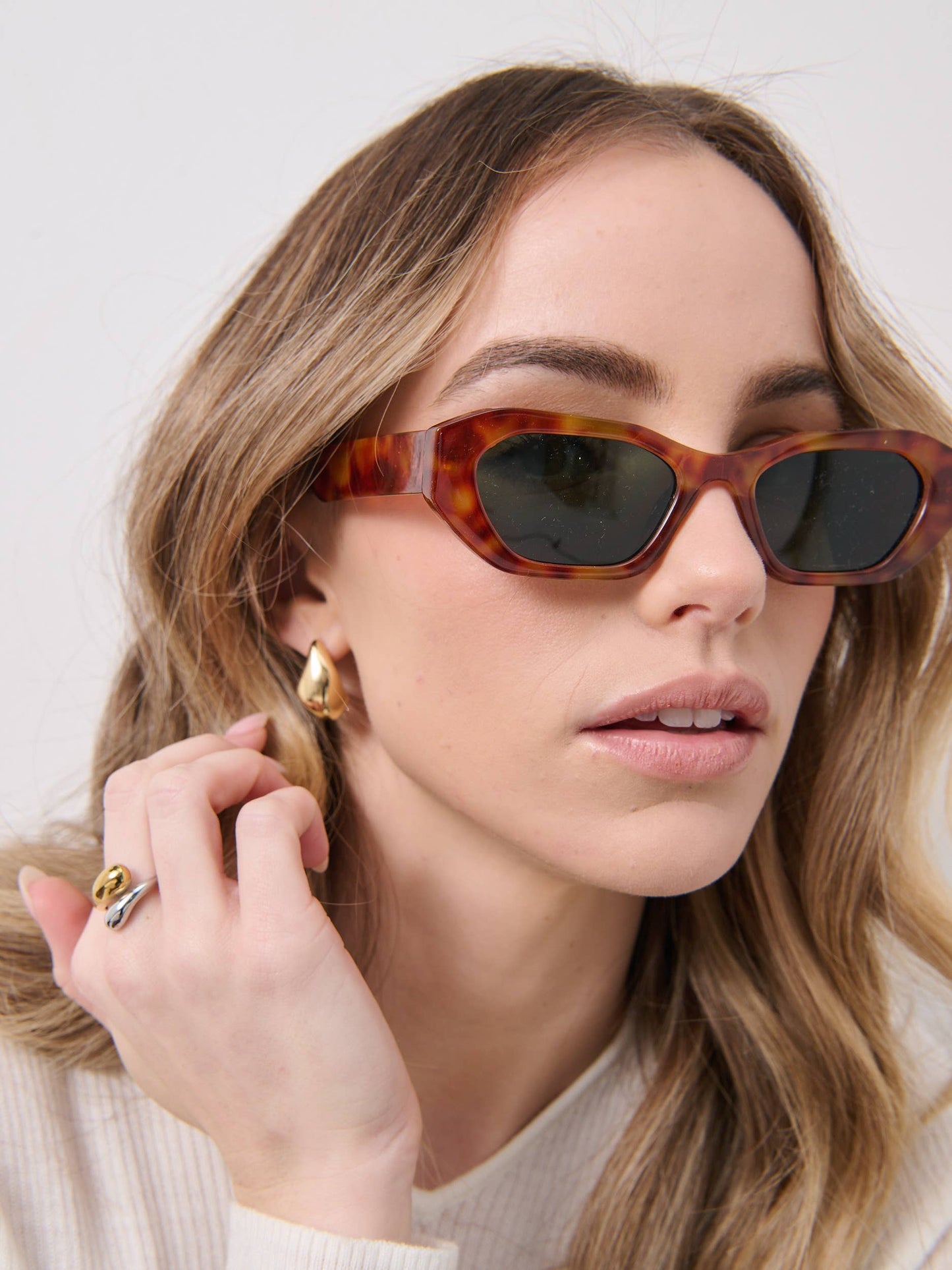 L&S Laila Square Frame Sunglasses in Tort