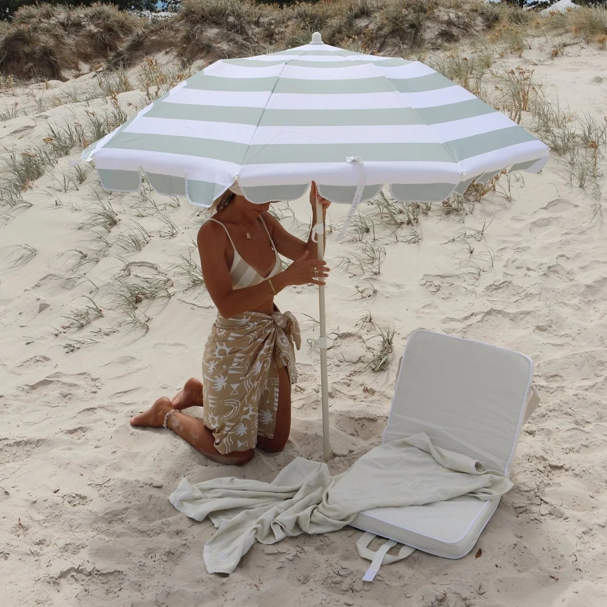 COMPACT BEACH UMBRELLA - SEA SAGE