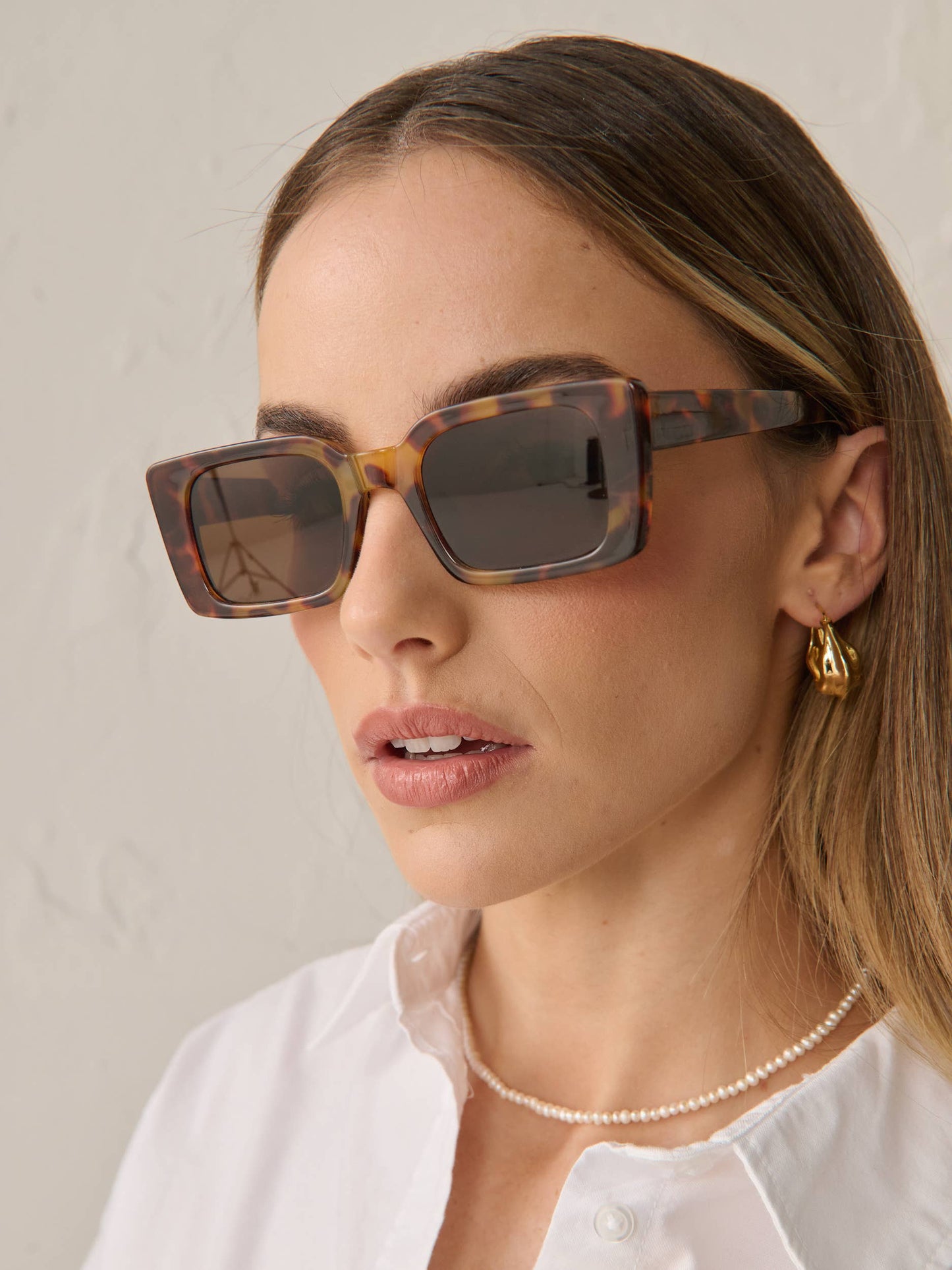Seoni Square Cat Eye Sunglasses