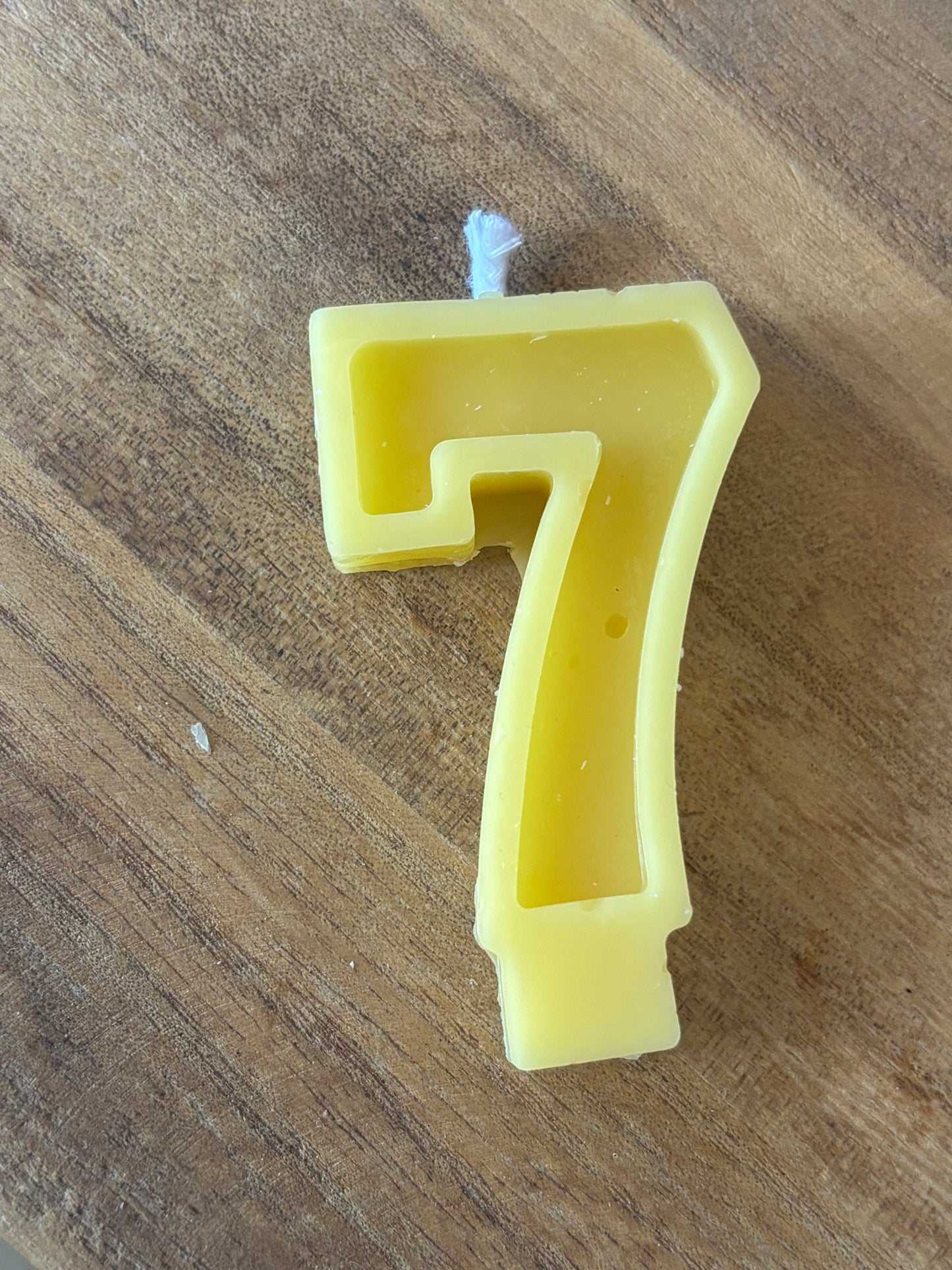 ✨ Pure Beeswax Handmade Birthday Number Candles 🐝🎂