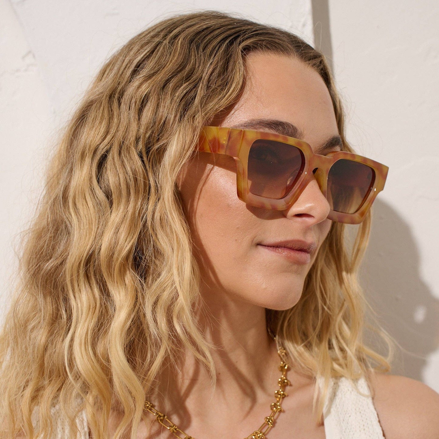 Jury Rectangular Sunglasses in Vintage Tort