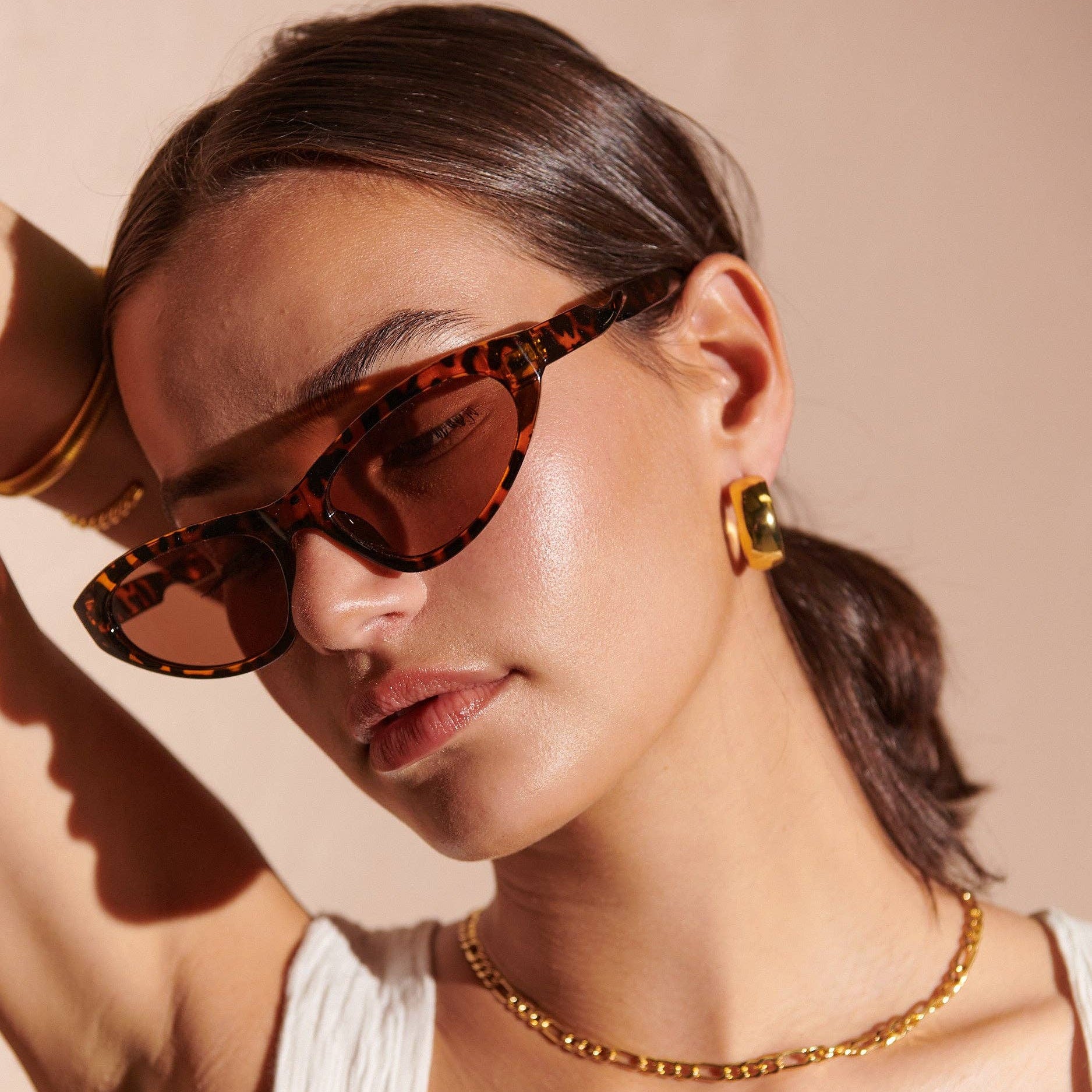 Catie Angular Sunglasses-Tort
