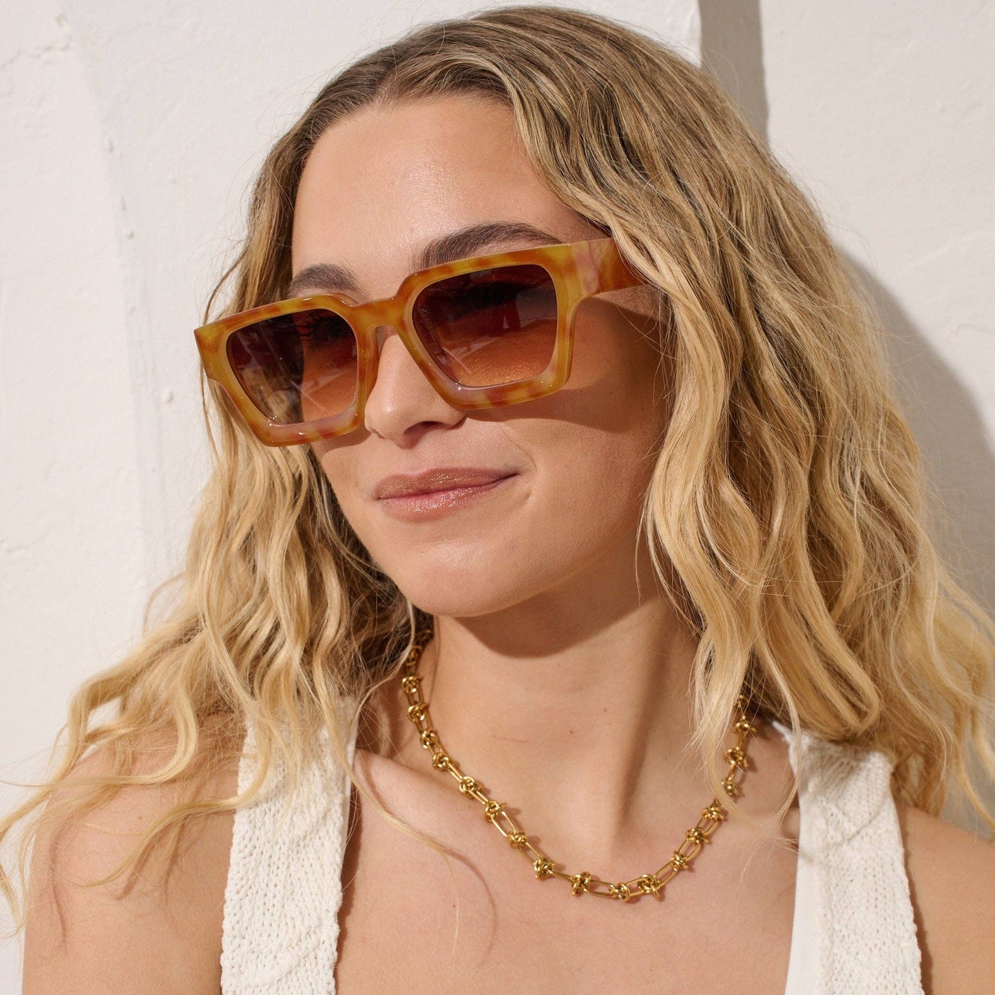 Jury Rectangular Sunglasses in Vintage Tort